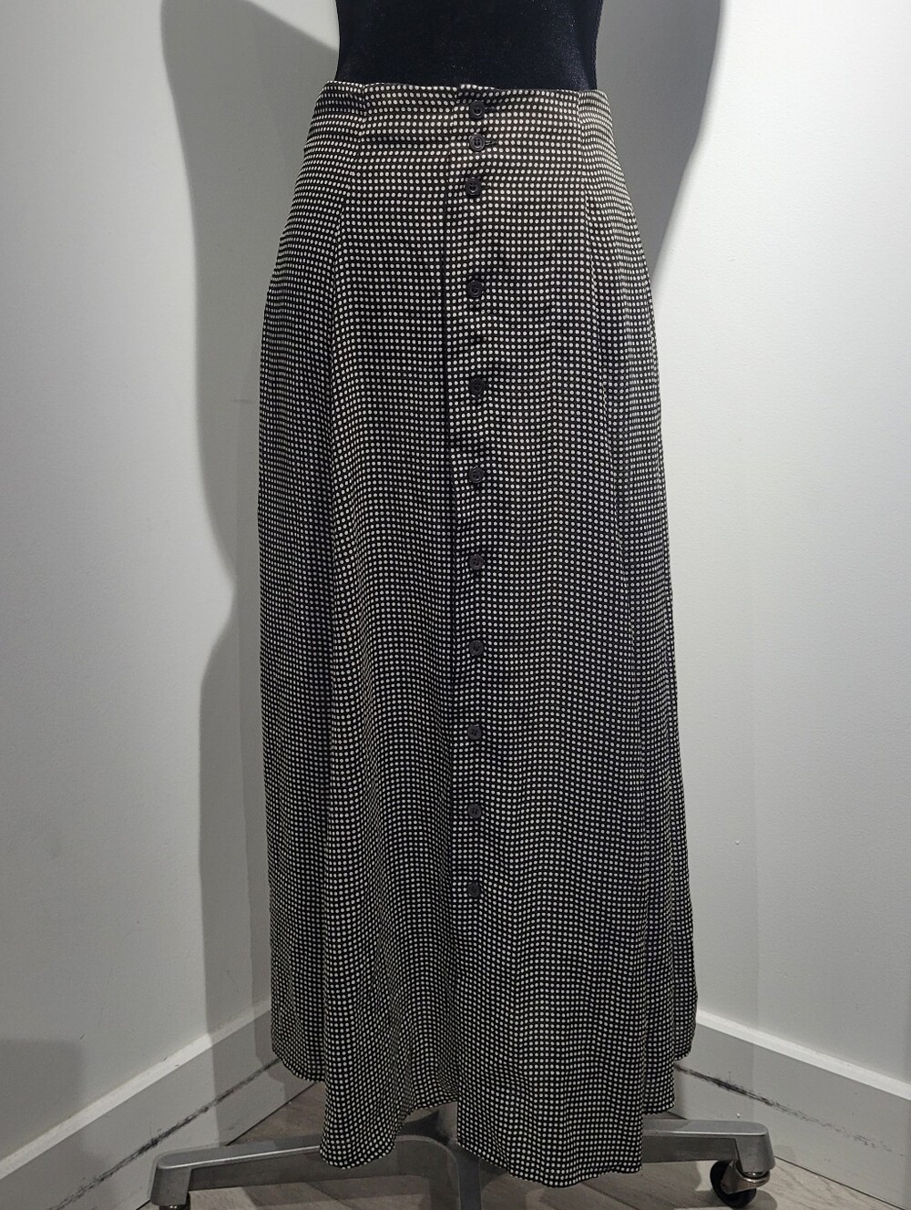 Esprit Women's Pleated Black and White Polka Dot Button-Front Maxi Skirt 38